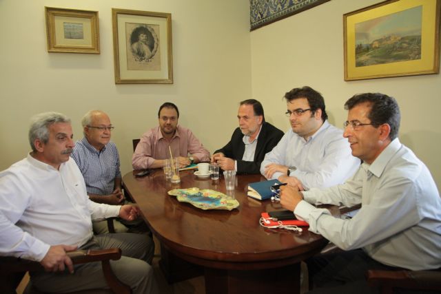 «Αρκετά σημεία σύγκλισης» στη συνάντηση ΠΑΣΟΚ-ΔΗΜΑΡ