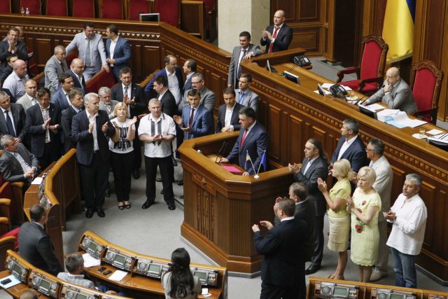 Δύο κόμματα αποχώρησαν από τον κυβερνητικό συνασπισμό της Ουκρανίας