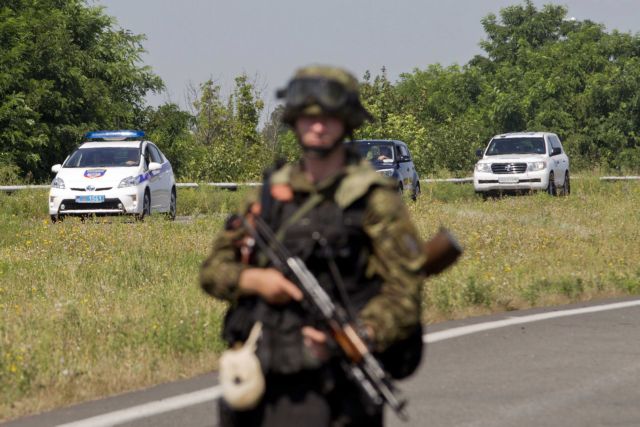 ΝΑΤΟ: Περισσότερους στρατιώτες και όπλα μεταφέρει η Ρωσία στα σύνορα