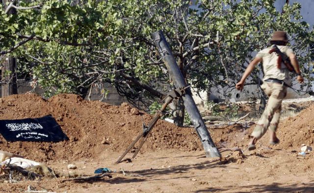 Σύροι ισλαμιστές κατέλαβαν αστυνομικό τμήμα σε πόλη στα σύνορα του Λιβάνου