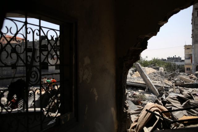 Συνεχίζεται το σφυροκόπημα, διαψεύδει η Χαμάς την αιχμαλωσία στρατιώτη