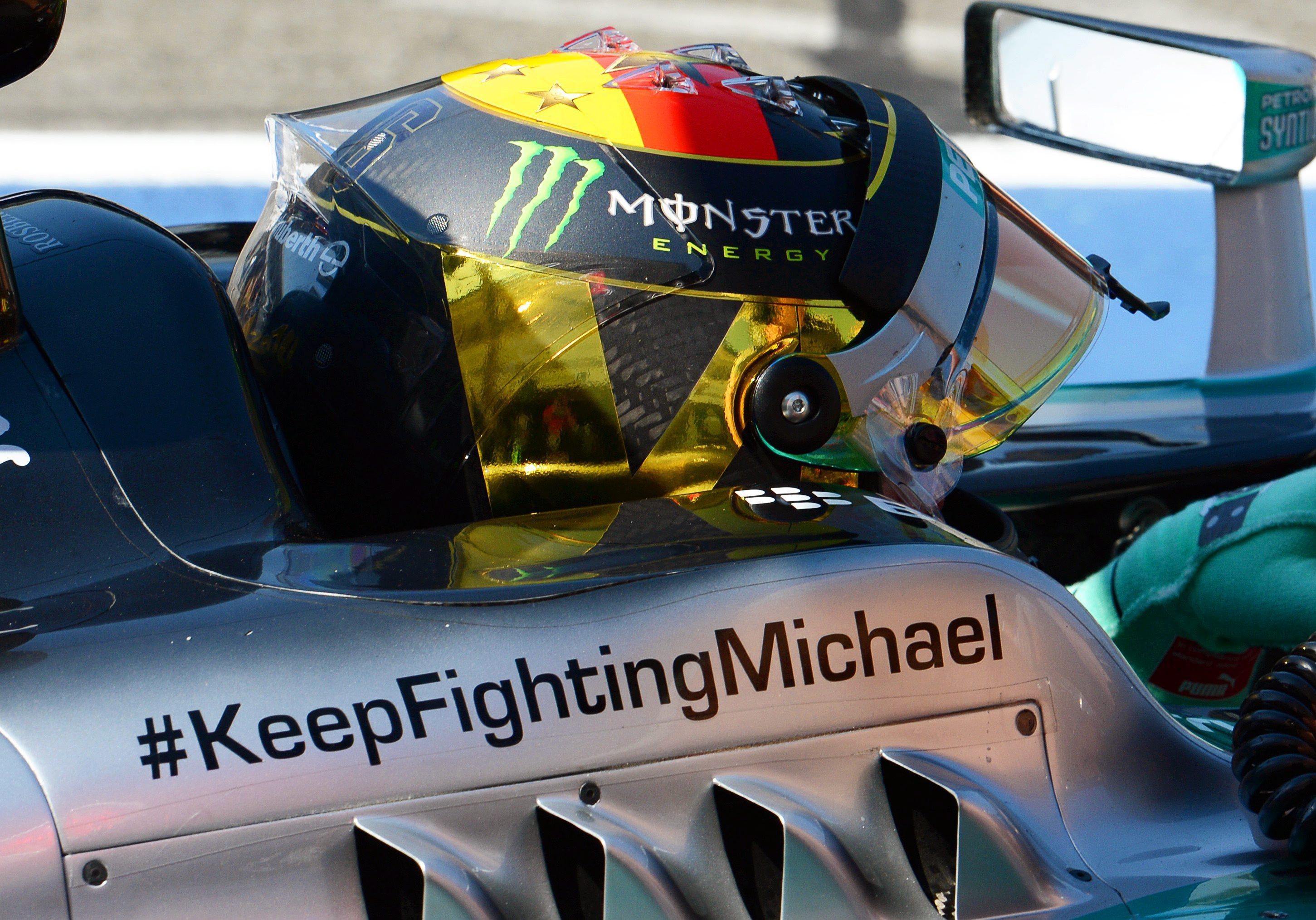F1: Σε ισχύ διατηρεί η Mercedes-Benz το συμβόλαιο του M. Schumacher