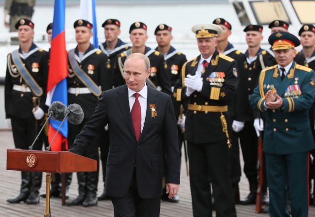 «Απόβαση» Πούτιν και σύσσωμης της κυβέρνησης την Τετάρτη στην Κριμαία