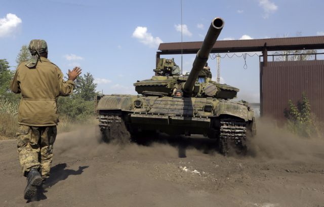 Κατάρριψη ουκρανικού μαχητικού στο Λουχάνσκ – στα σύνορα το ρωσικό κονβόι