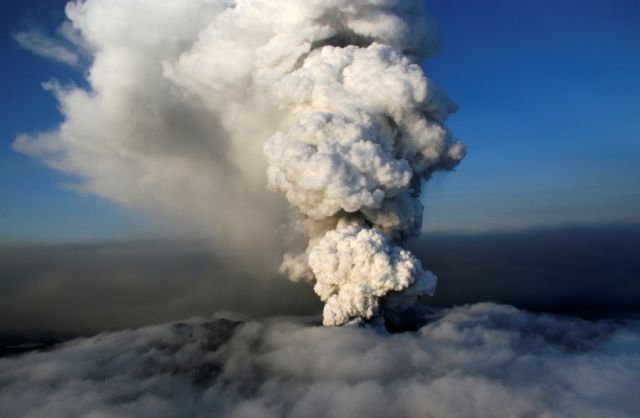 Πορτοκαλί συναγερμός για έκρηξη ηφαιστείου στην Ισλανδία