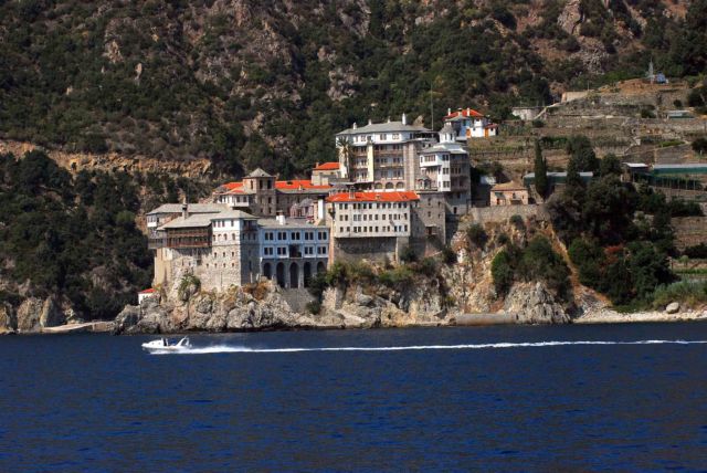 Αγνοείται η τύχη μοναχού στη θαλάσσια περιοχή του Αγίου Όρους
