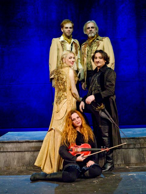 Η «Αθηνών Αρένα» μεταμορφώνεται σε θέατρο «Πάνθεον»