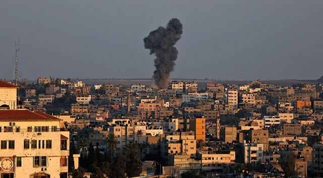 O πόλεμος επέστρεψε αστραπιαία στη Γάζα μετά το ναυάγιο στο Κάιρο