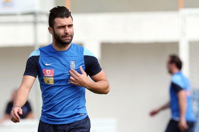 Τραυματίστηκε ο Καράμπελας, στην Εθνική ο Τζαβέλλας