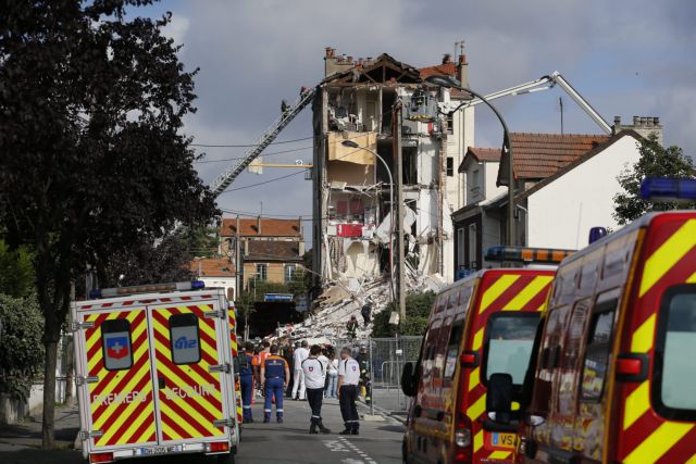 Δύο νεκροί, ανάμεσά τους ένα παιδί, από έκρηξη σε πολυκατοικία στο Παρίσι