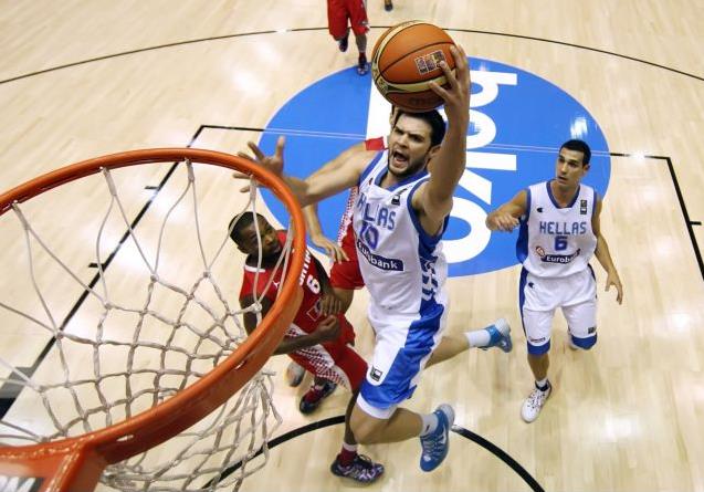 Ασταμάτητη Ελλάδα... οργώνει με 4x4 στο Μουντομπάσκετ
