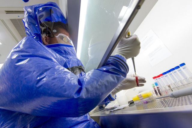 ΠΟΥ για Έμπολα: Να χρησιμοποιηθούν αντισώματα ασθενών που επέζησαν