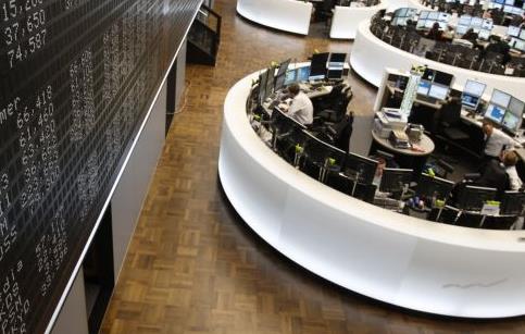 Τριπλά επωφελής η ανταλλαγή εντόκων με 3ετή και 5ετή ομόλογα