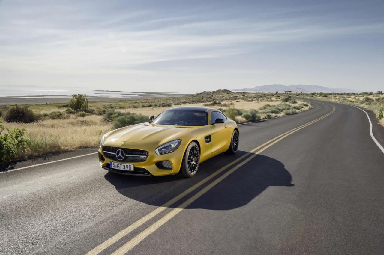Mercedes-AMG GT 2015: Άπτερος… αλλά για τη «νίκη»