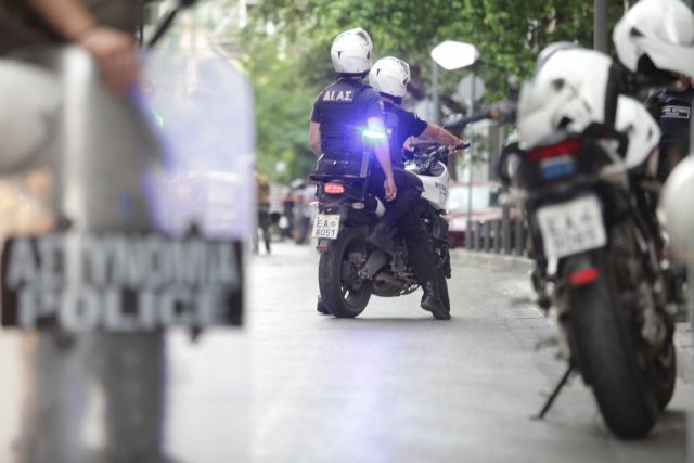 Κόρινθος: Είκοσι έξι συλλήψεις σε επιχείρηση σε καταυλισμό Ρομά