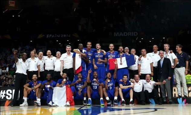 O ενθουσιασμένος Ντιό και ο έκπληκτος Κολέ