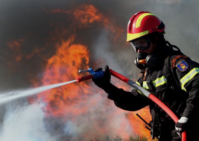 Καταγγελία: Με «ληγμένες» στολές οι πυροσβέστες Δυτικής Ελλάδας