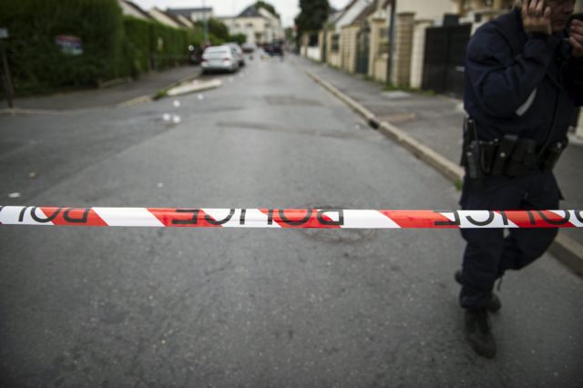 Γαλλία: Συλλήψεις για τη στρατολόγηση γυναικών στους τζιχαντιστές