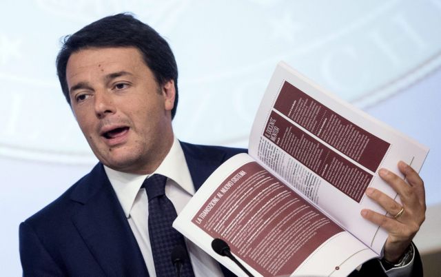 Μεγαλύτερη ευελιξία στις εργασιακές σχέσεις προωθεί η κυβέρνηση Ρέντσι