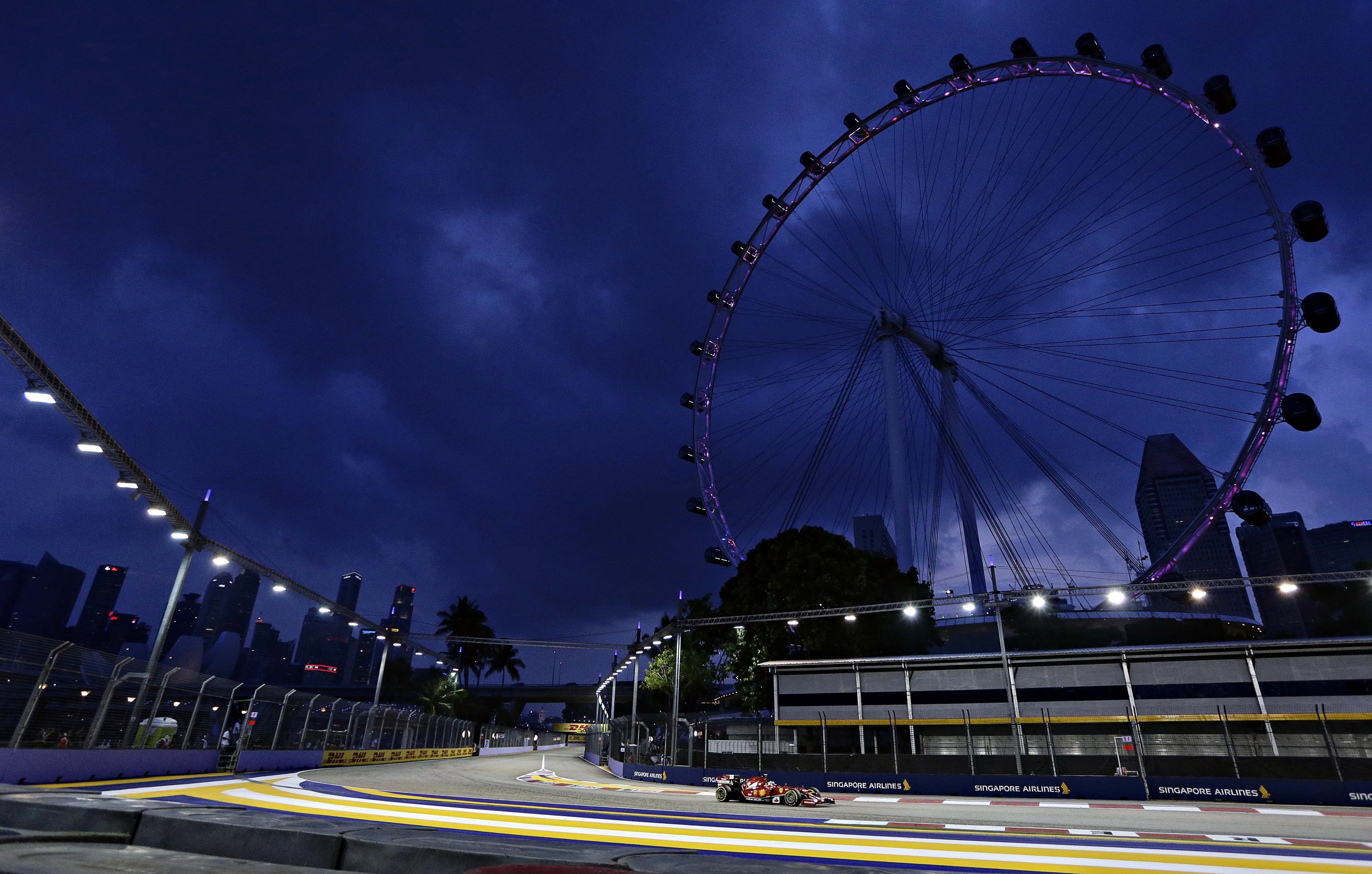GP Σιγκαπούρης 2014: Σφήνα Alonso σε Hamilton και Rosberg στο πρώτο σκέλος των ελεύθερων δοκιμών