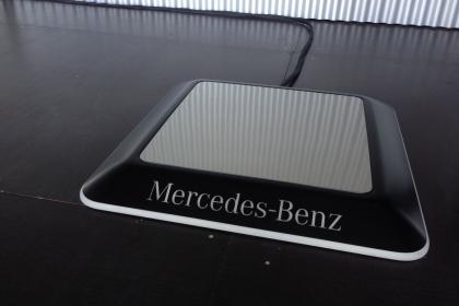 Το 2016 το ασύρματο σύστημα φόρτισης ηλεκτρικών και υβριδικών αυτοκινήτων από την Mercedes-Benz