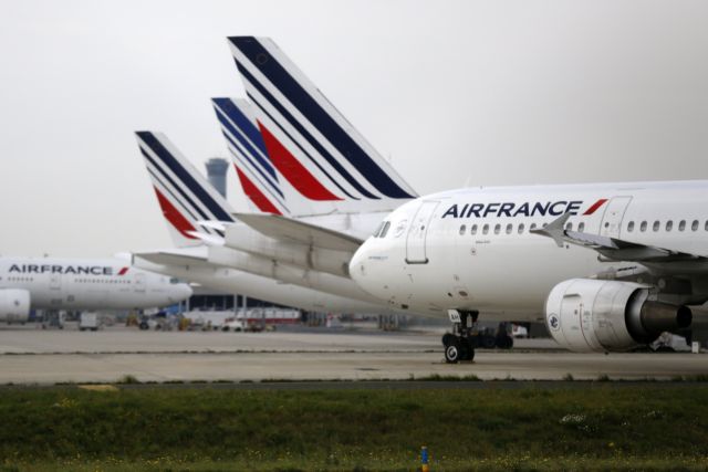 Συνεχίζουν την απεργία οι πιλότοι της Air France