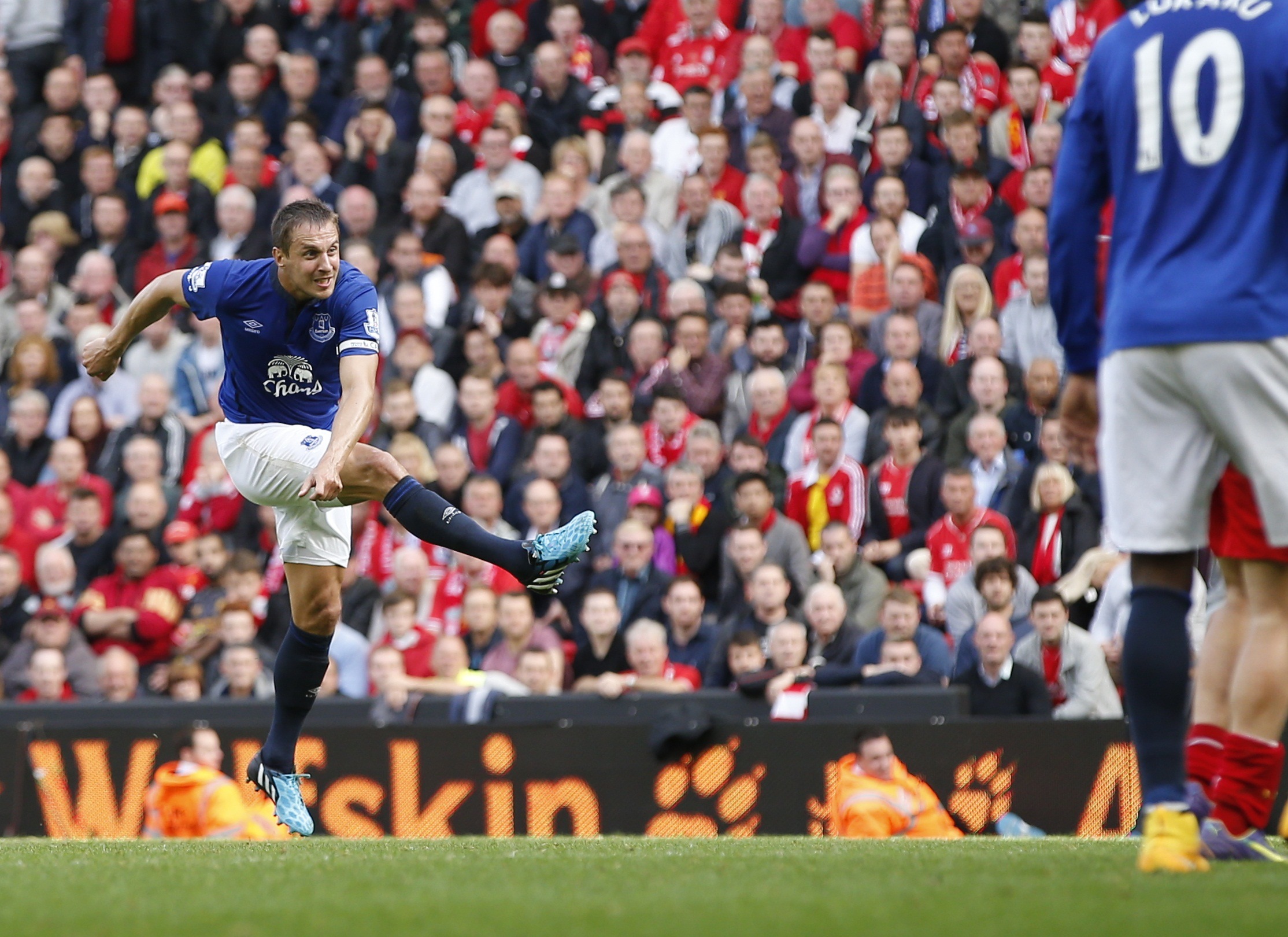 Η Έβερτον «πάγωσε» το «Άνφιλντ», «χ» στο Λονδίνο, νίκες για Τσέλσι, Γιουνάιτεντ, Σίτι