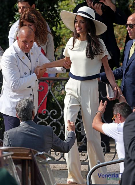 Tα γαμήλια φορέματα της Αμάλ