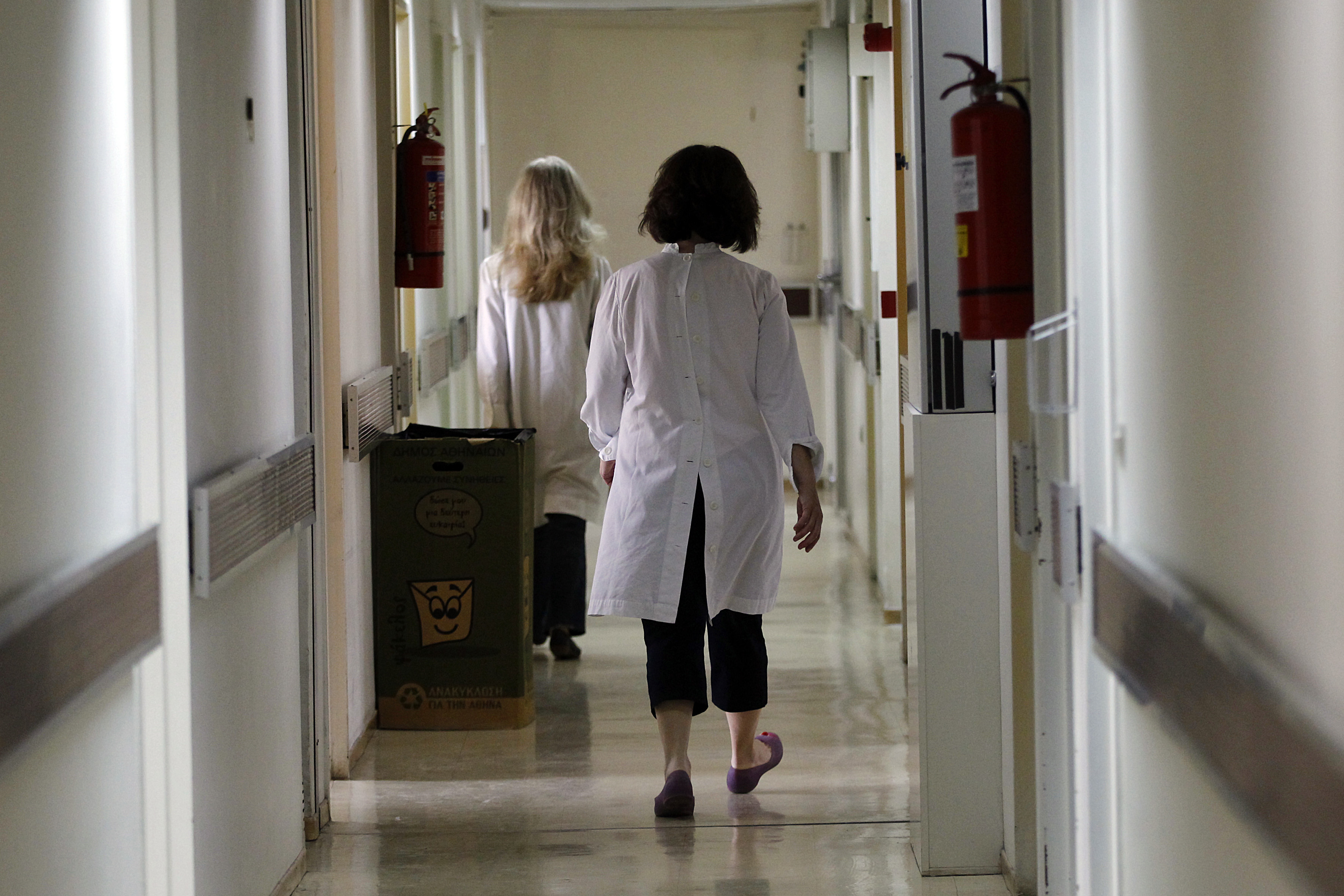Ανανέωση του προσωπικού στα νοσοκομεία ζητούν οι γιατροί