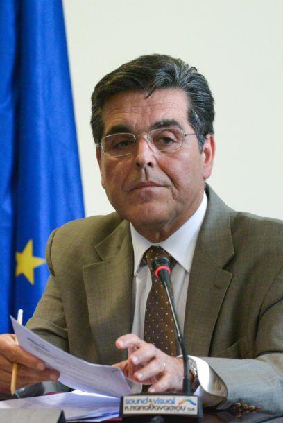 Δερμεντζόπουλος: Μέχρι 15 Οκτωβρίου δεν θα υπάρχει κενό στα σχολεία