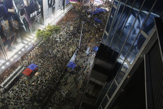 Χονγκ Κονγκ: Έρχονται καταλήψεις κτιρίων αν δεν παραιτηθεί ο κυβερνήτης