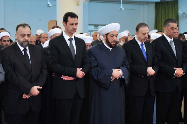 Δημόσια εμφάνιση Άσαντ σε τέμενος της Δαμασκού