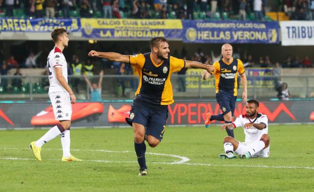 Νίκη με «κεραυνό» του Ταχτσίδη η Βερόνα, εύκολα η Μίλαν