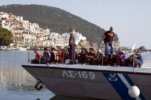 Πάνω από 70 μετανάστες εντοπίστηκαν στη Λέσβο