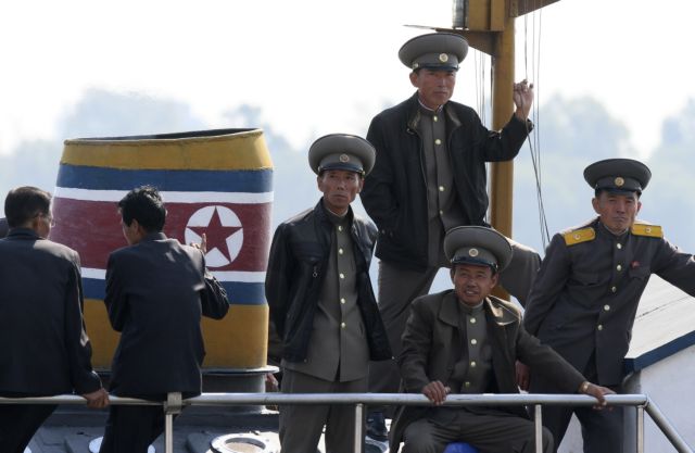 Πυρά αντάλλαξαν πλοία της Βορείου και της Νοτίου Κορέας