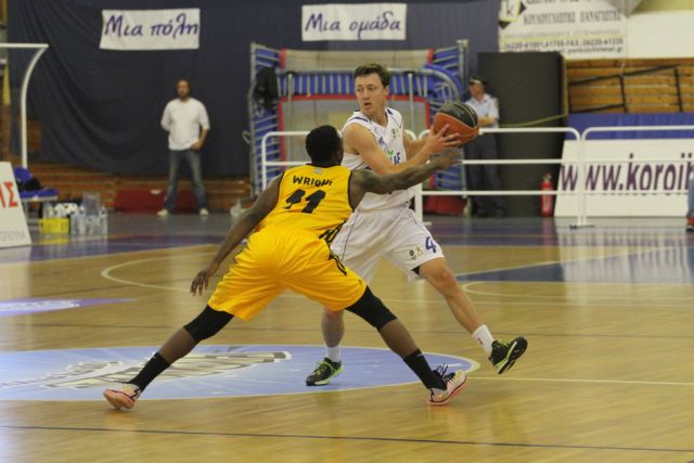 Με το… αριστερό επέστρεψε η ΑΕΚ στα «σαλόνια» της Α1