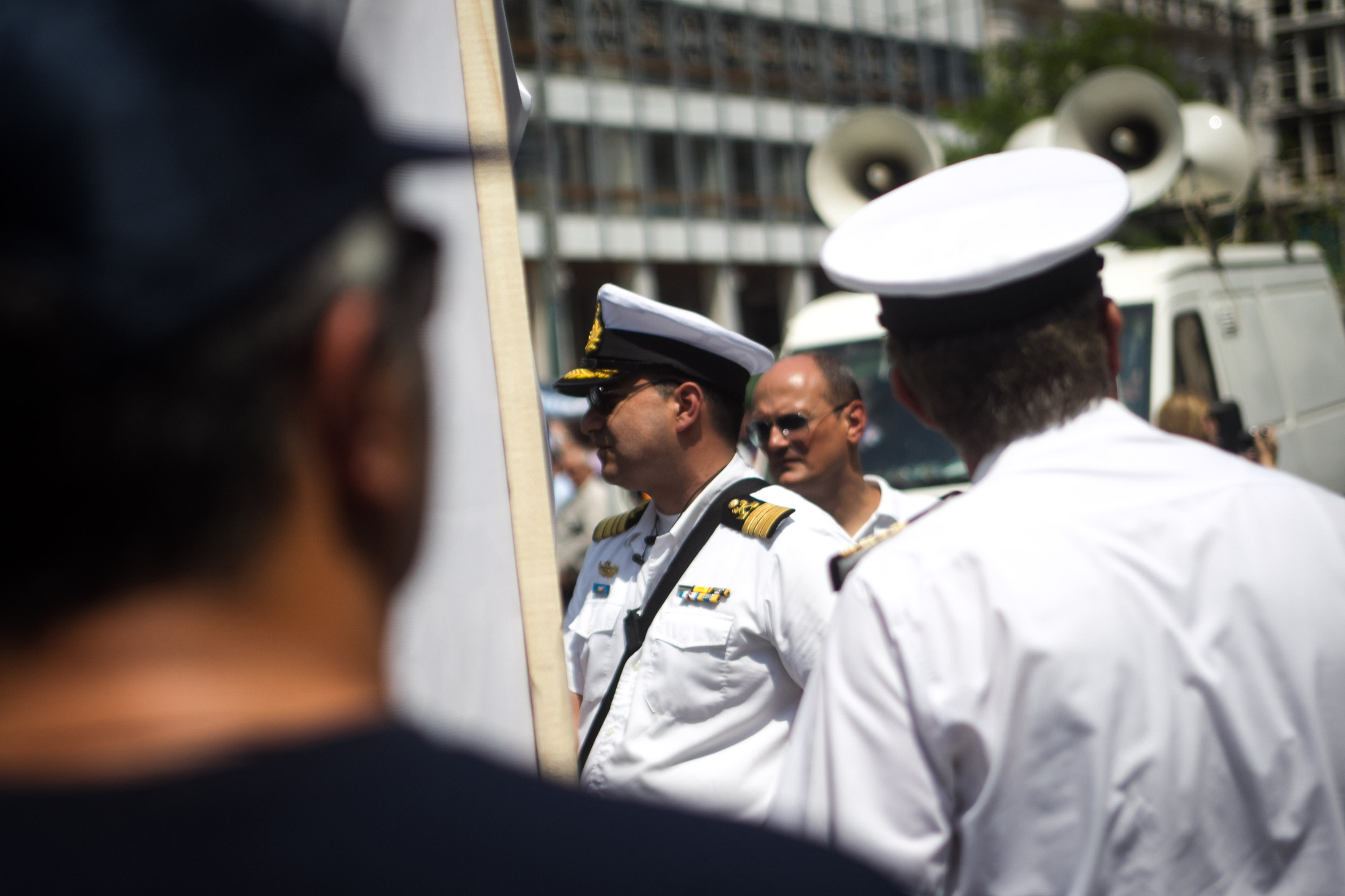 Πώς θα καταβληθούν τα αναδρομικά στους ένστολους