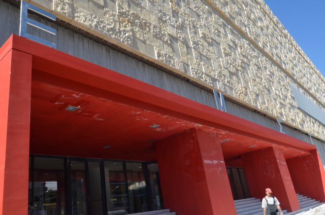 Καταγγέλλουν τη διευθύντρια του Εθνικού Μουσείου Σύγχρονης Τέχνης