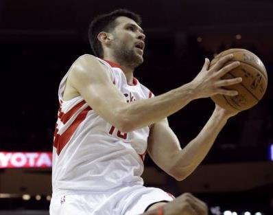 Κορυφαίος ο «Παπ», θετικοί Αντετοκούνμπο, Καλάθης και Κουφός