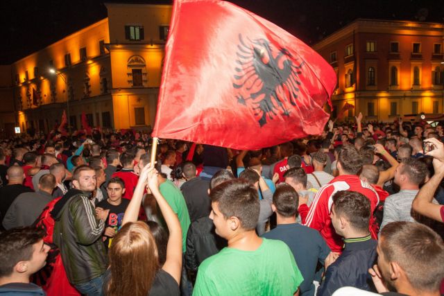 Υποδοχή ηρώων στους ποδοσφαιριστές της Αλβανίας