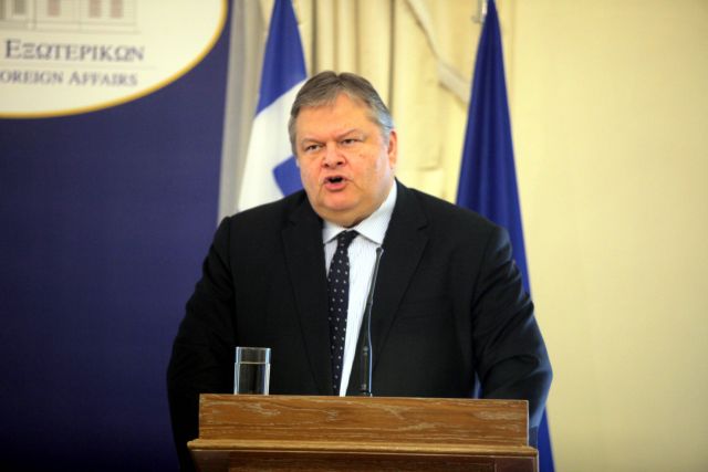 Βενιζέλος: Μικροκομματικές αψιμαχίες στρέφουν τις αγορές εναντίον μας