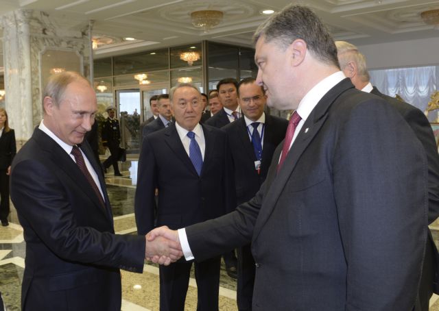 Συνάντηση Πούτιν-Ποροσένκο στο Μιλάνο για εκεχειρία και φυσικό αέριο