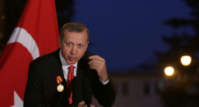 Ο Ερντογάν απορρίπτει τις εκκλήσεις για εξοπλισμό των Κούρδων στη Συρία