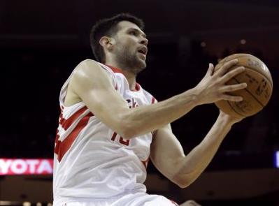 Ήττα των Ρόκετς και μέτρια εμφάνιση από τον Παπανικολάου