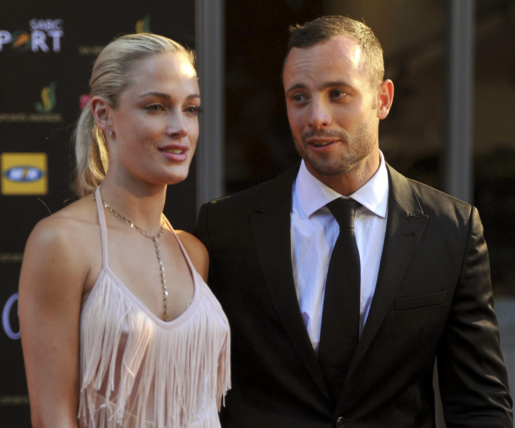 «Η Ρίβα δεν έκανε σεξ με τον Πιστόριους», λέει η μητέρα του θύματος