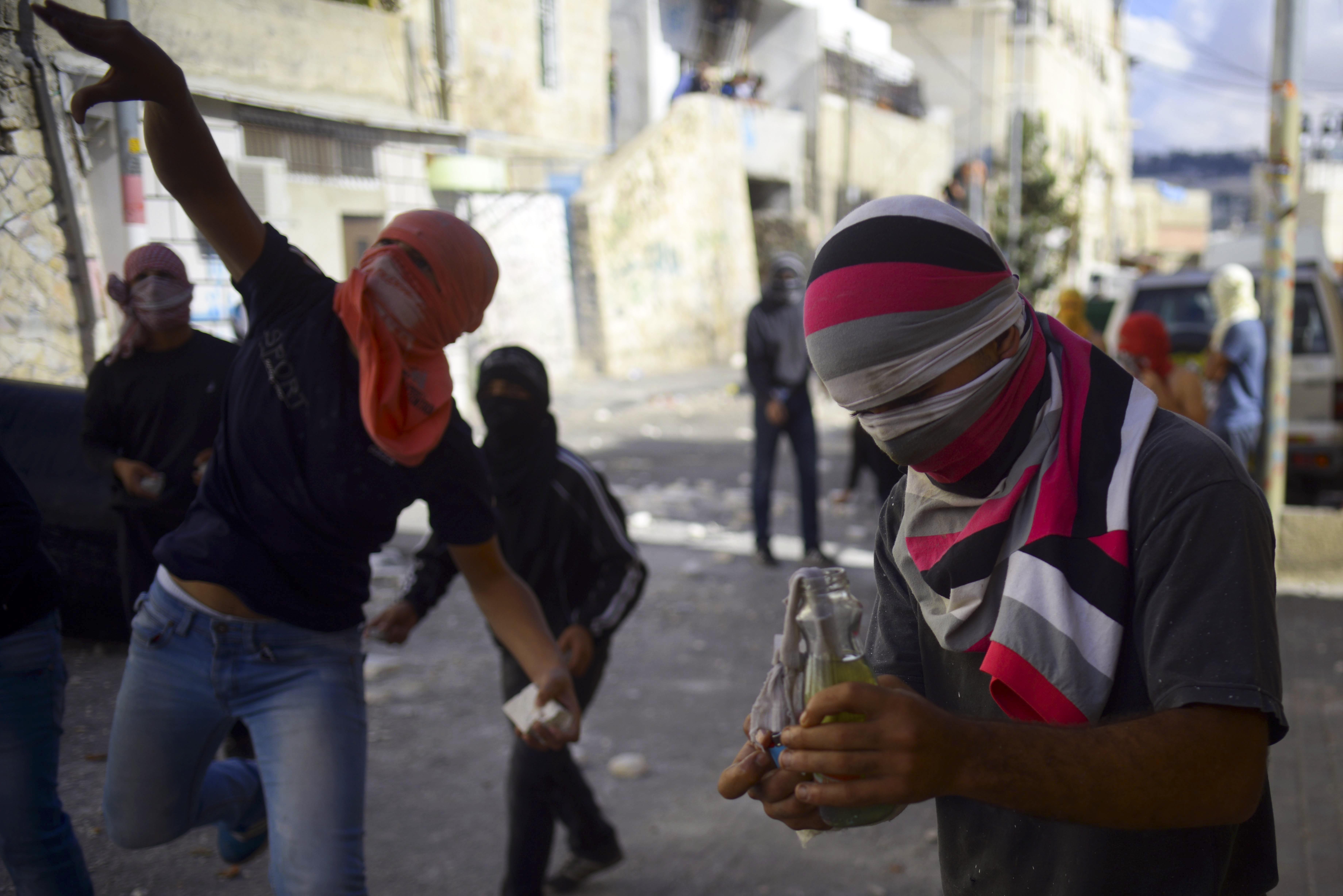 Σκηνές που θυμίζουν Ιντιφάντα στην Ανατολική Ιερουσαλήμ