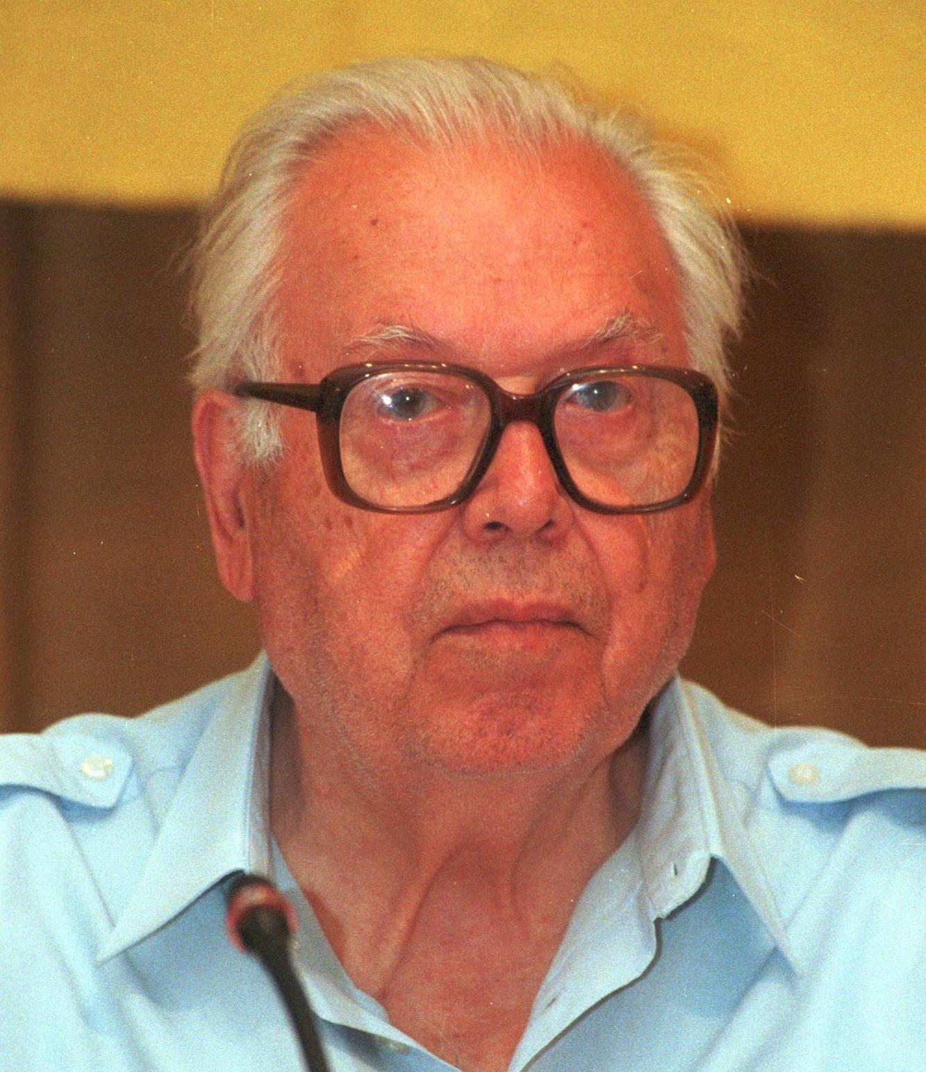 Πέθανε ο ιστορικός και συγγραφέας Πολυχρόνης Ενεπεκίδης