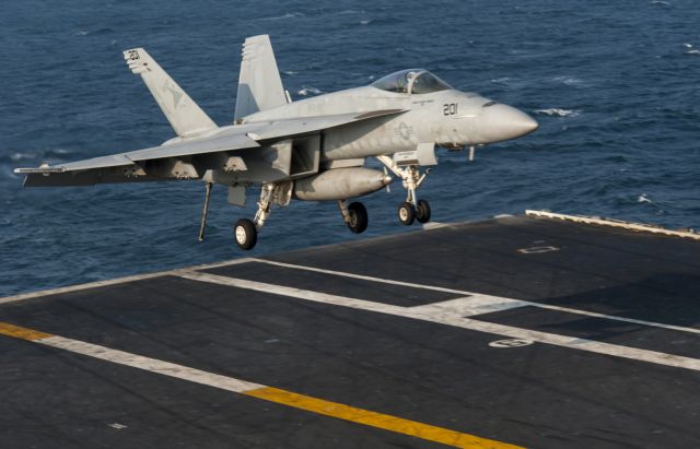 Επιπλέον 1.500 στρατιωτικούς συμβούλους στέλνουν οι ΗΠΑ στο Ιράκ