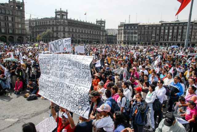 Δύσκολο να ταυτοποιηθούν οι σοροί των 43 φοιτητών στο Μεξικό