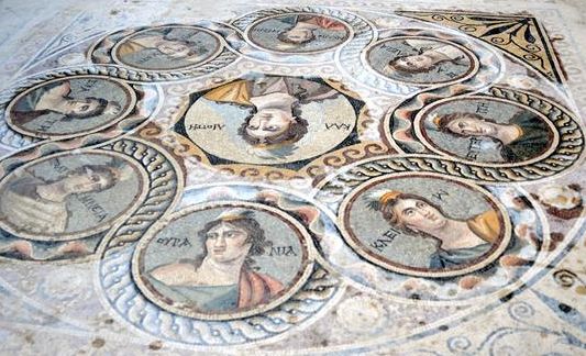 Μοναδικής τέχνης ψηφιδωτά αποκαλύφθηκαν στη Ζεύγμα